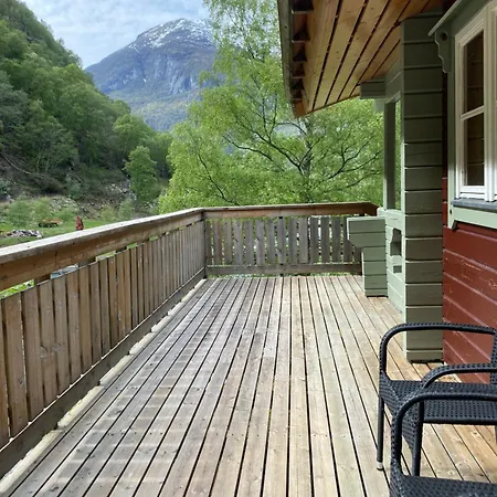 Bjorkum Gard Kır Evi *